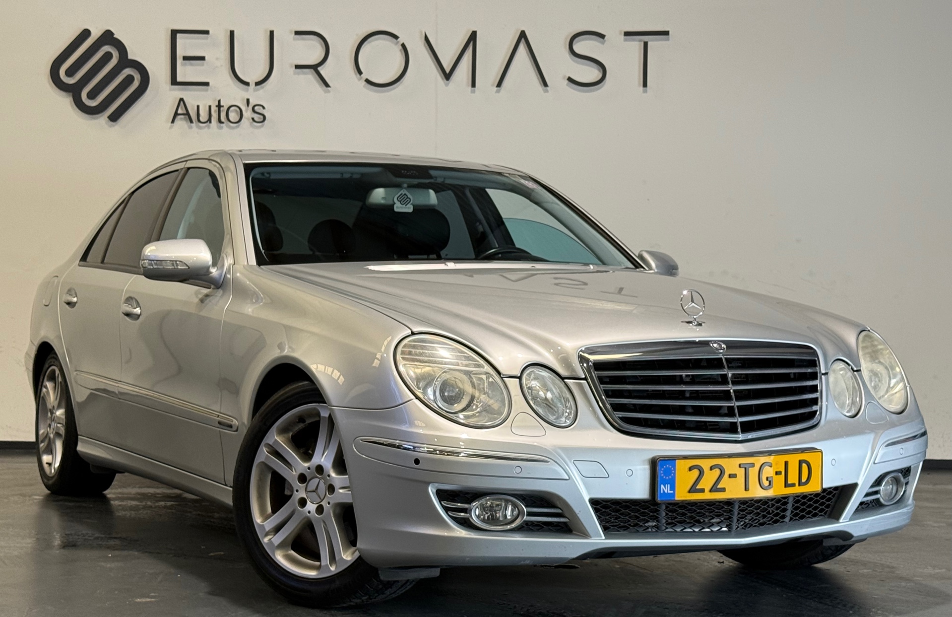 Foto van Mercedes-Benz E 280