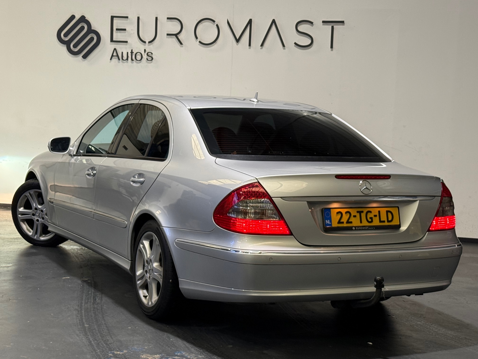 Foto van Mercedes-Benz E 280