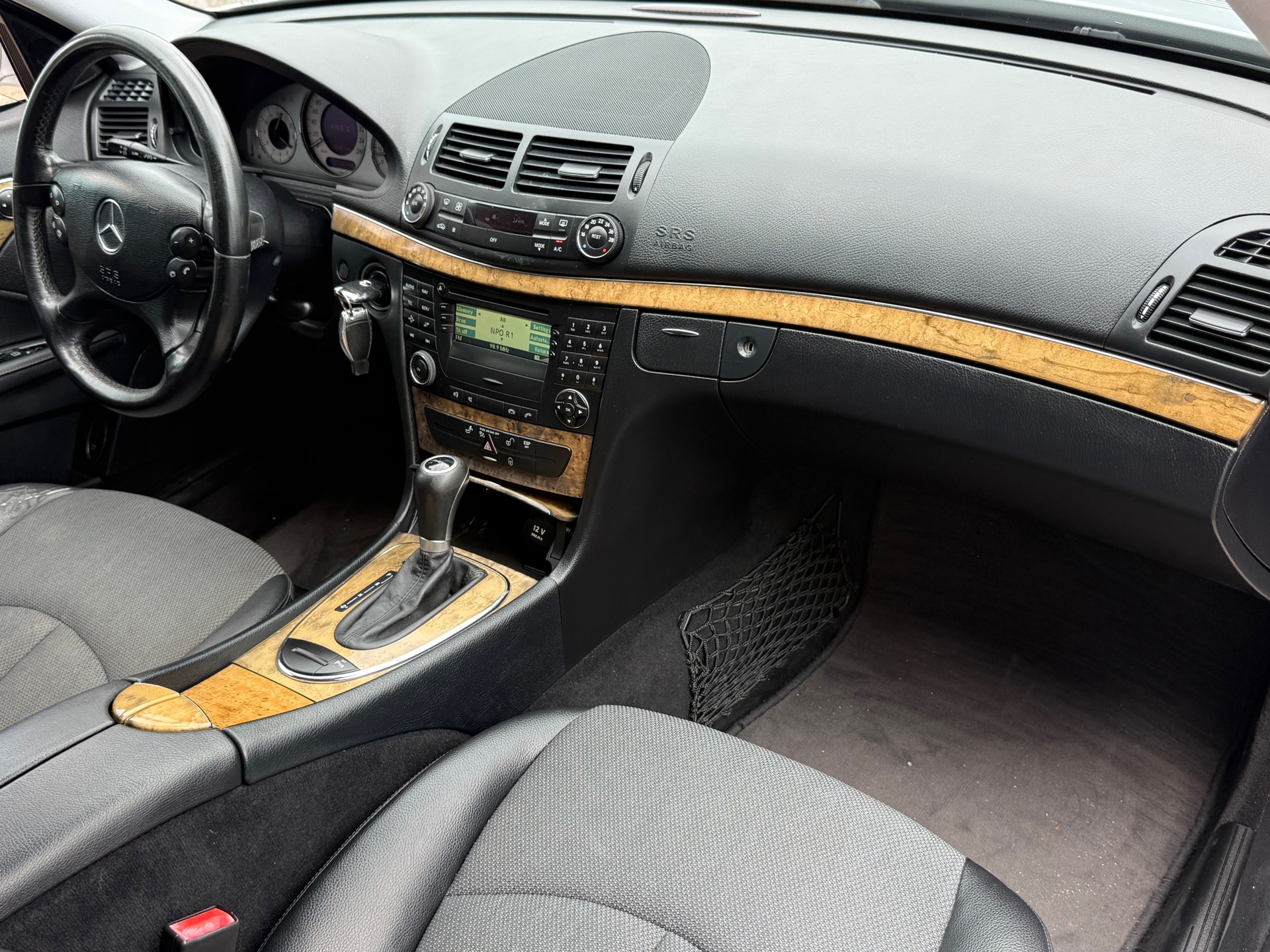 Foto van Mercedes-Benz E 280