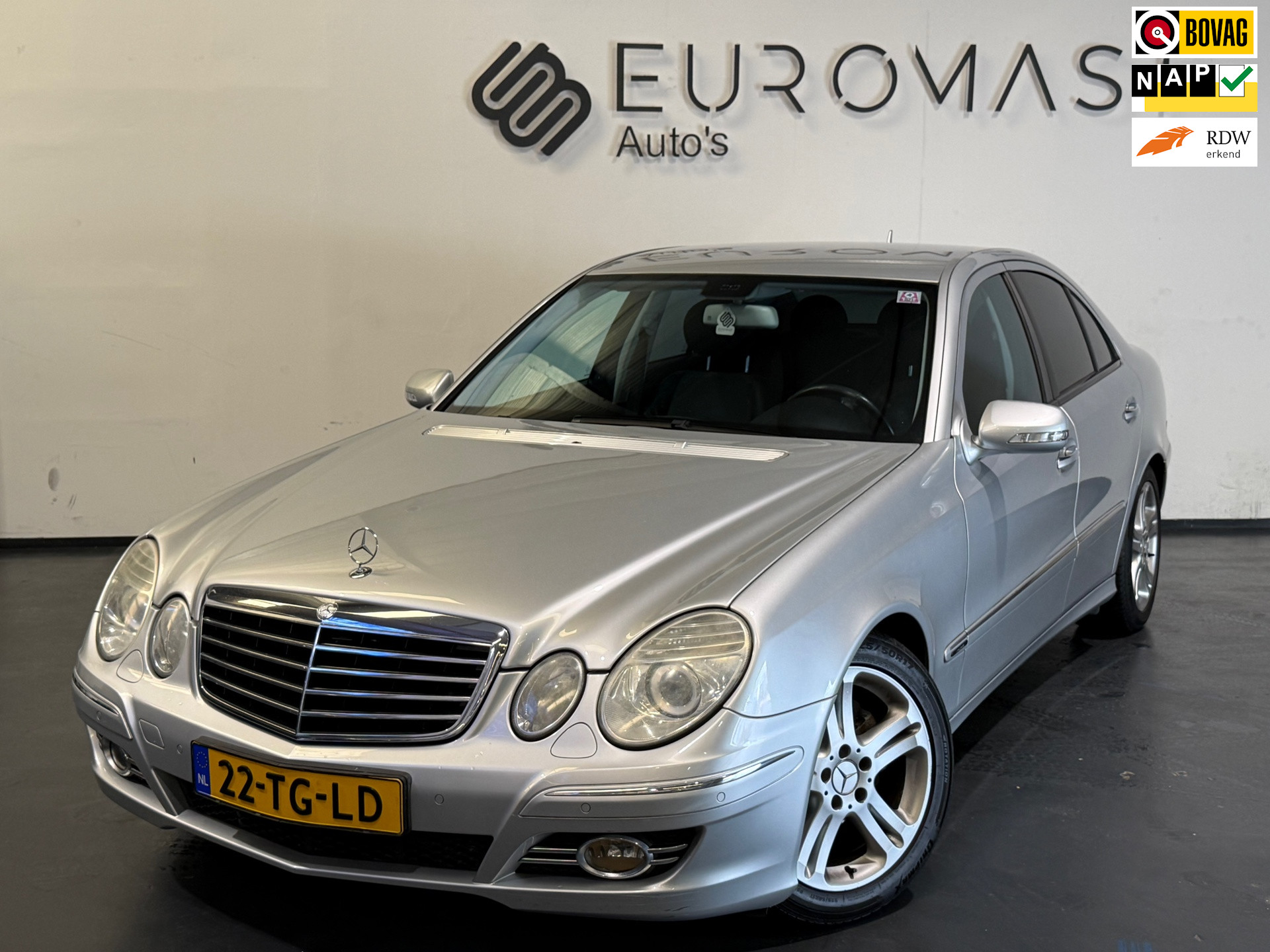 Mercedes-Benz E 280 280 Avantgarde Automaat Airco Trekhaak Nieuwe Apk 2006 - voorkant