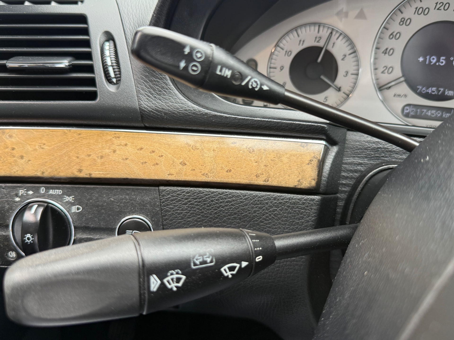 Foto van Mercedes-Benz E 280