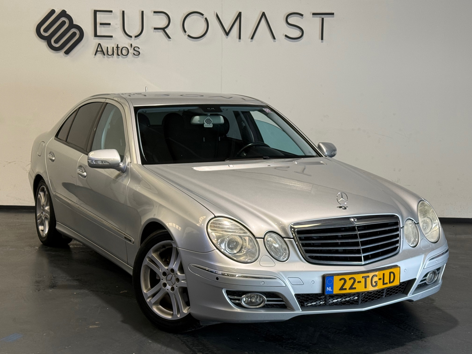 Foto van Mercedes-Benz E 280