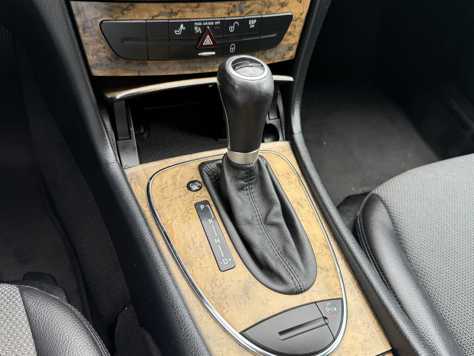 Foto van Mercedes-Benz E 280