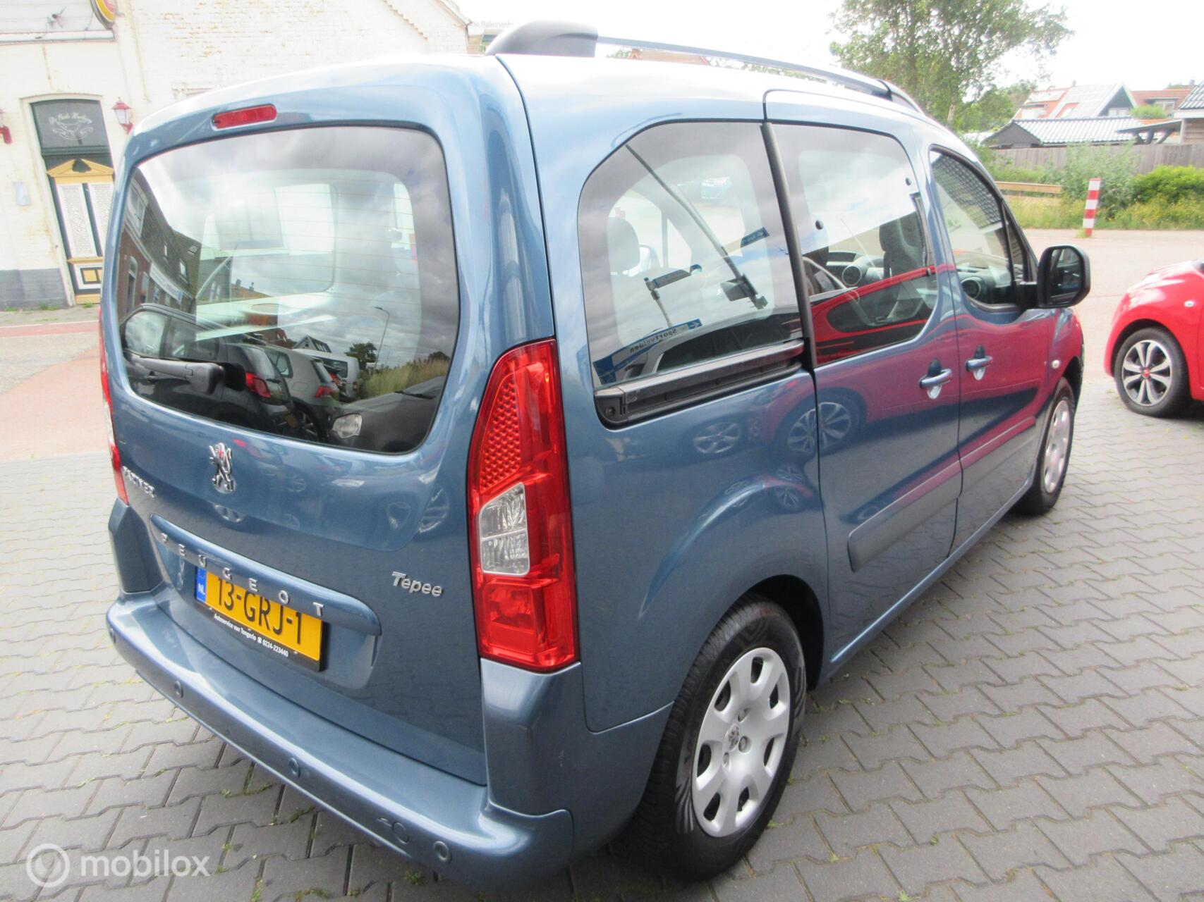 Foto van Peugeot Partner