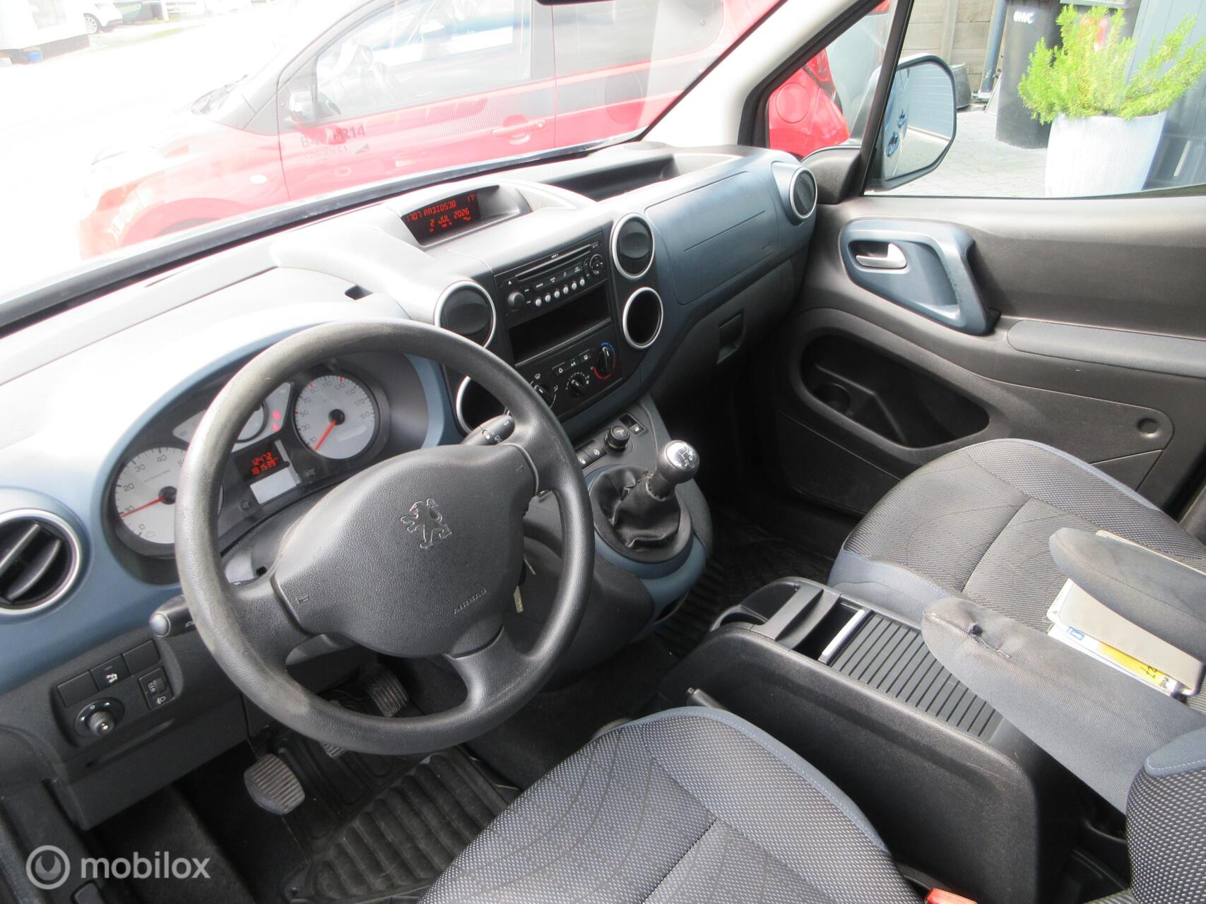 Foto van Peugeot Partner