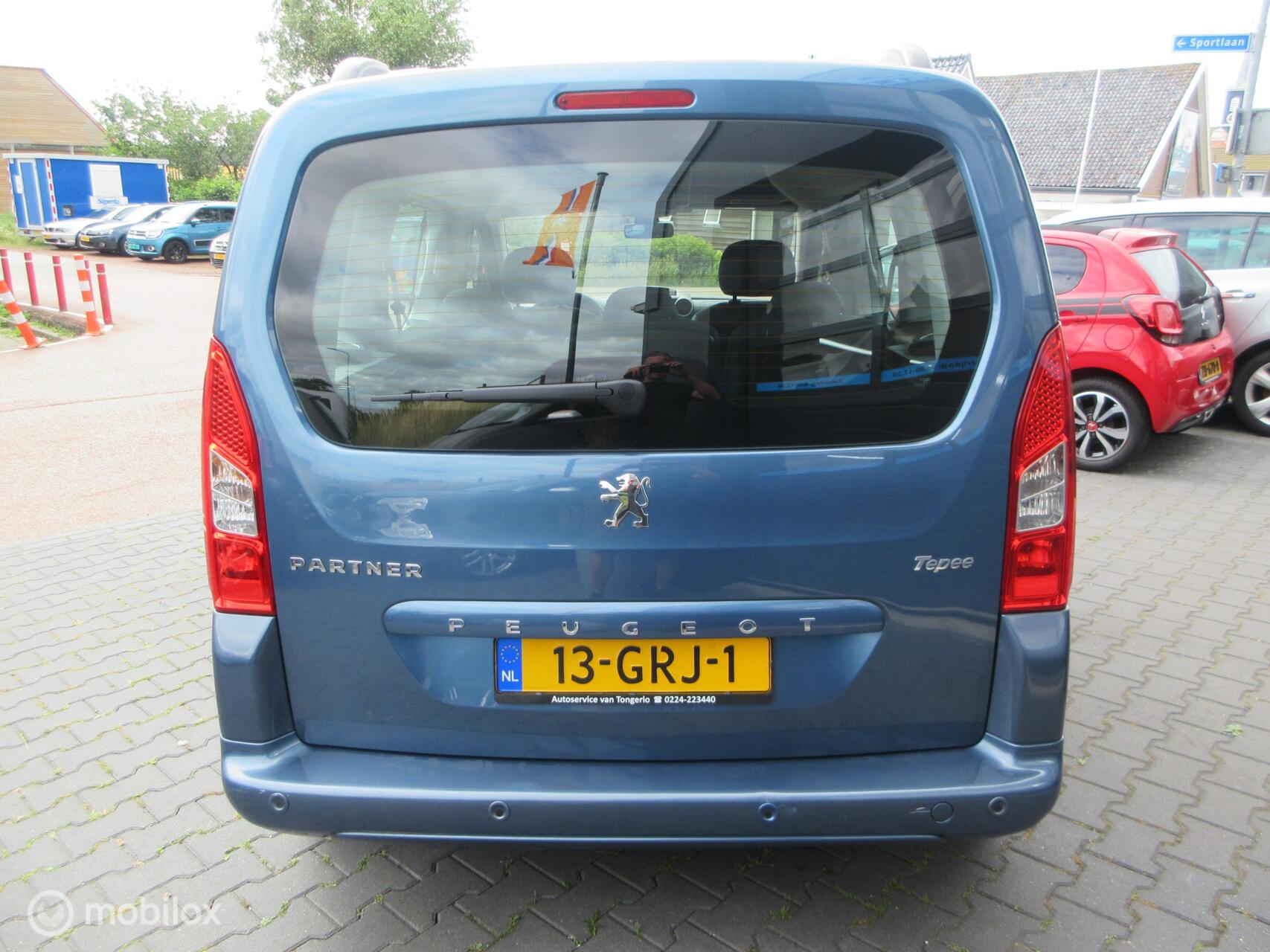 Foto van Peugeot Partner