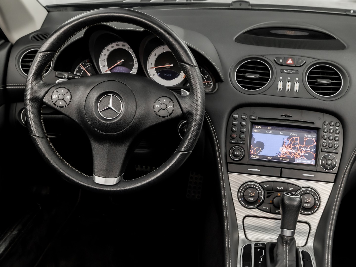 Foto van Mercedes-Benz SL 280