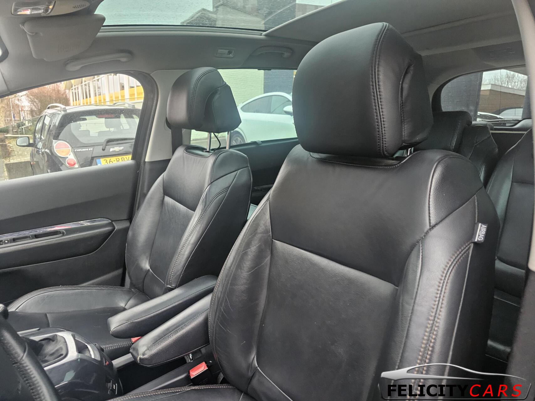 Foto van Peugeot 5008