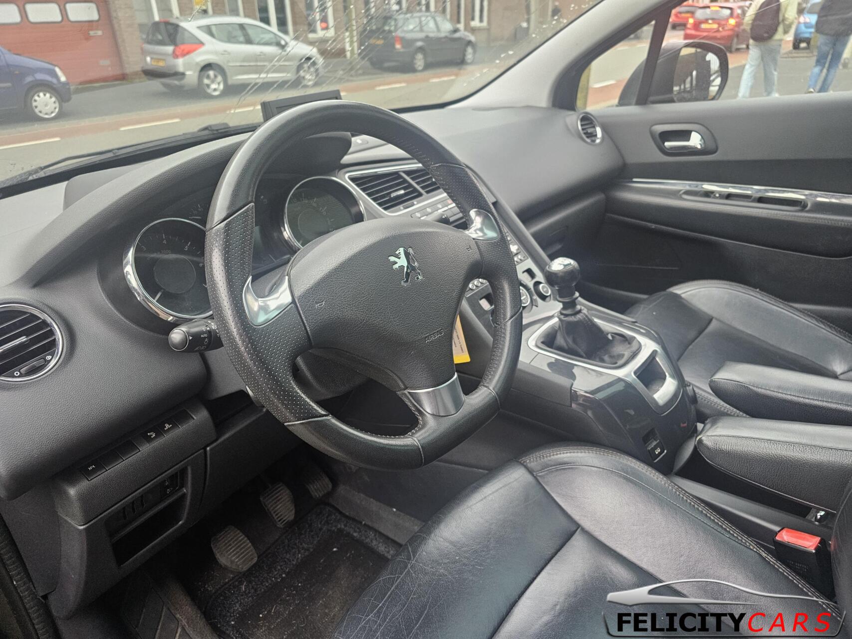 Foto van Peugeot 5008