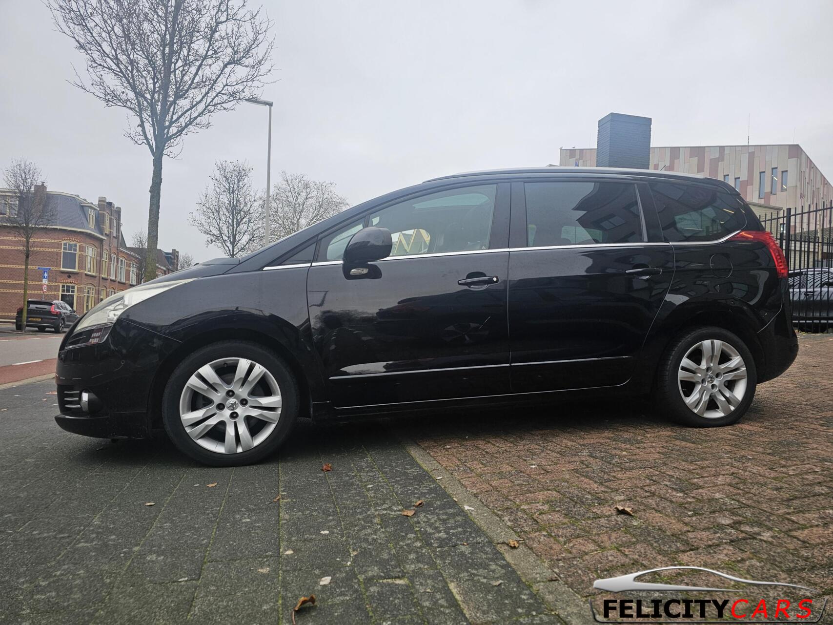Foto van Peugeot 5008