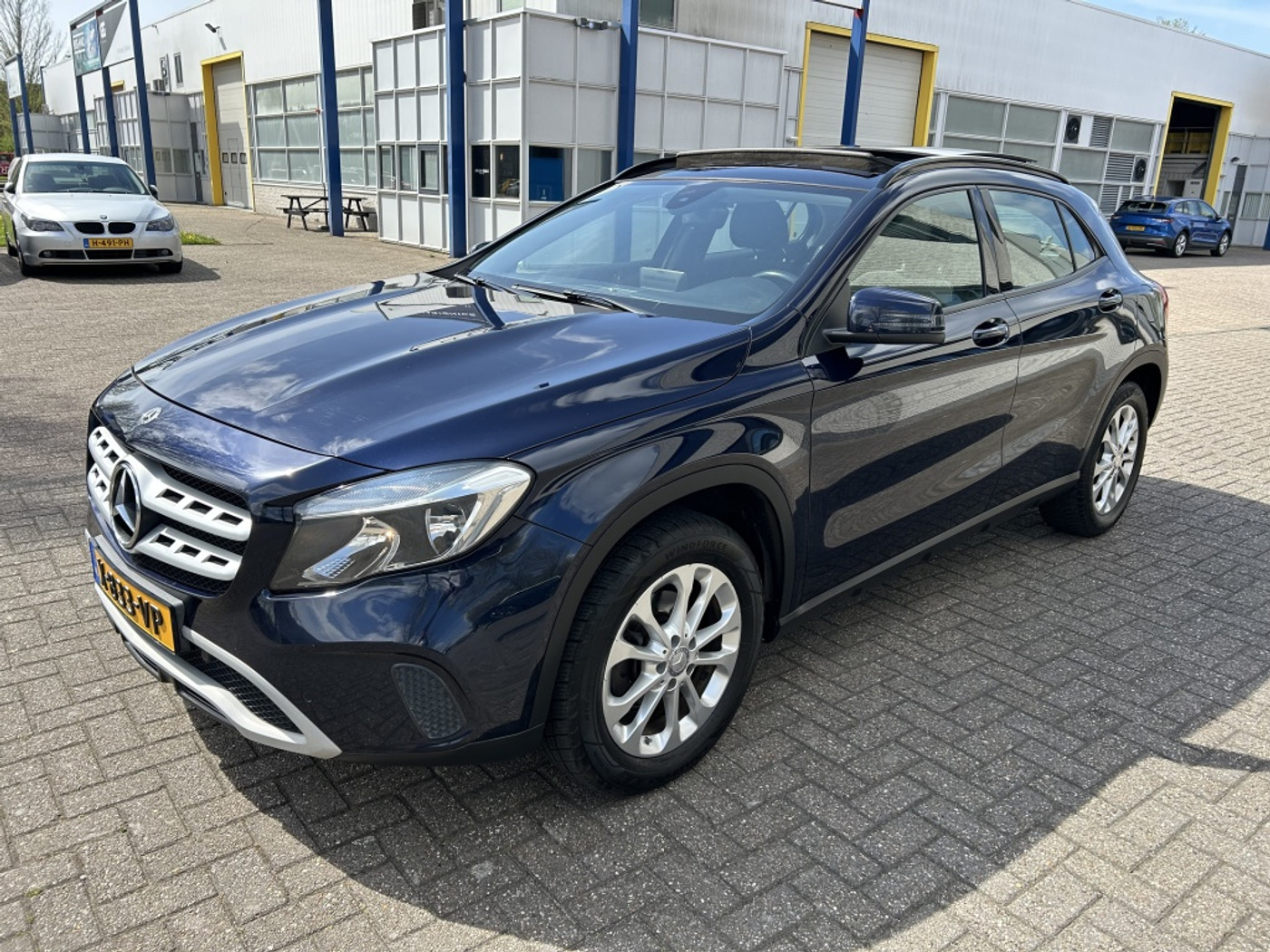 Mercedes-Benz Gla 200 200 Business 157PK PANO CARPLAY NAVI STOELVW. 2018 - voorkant