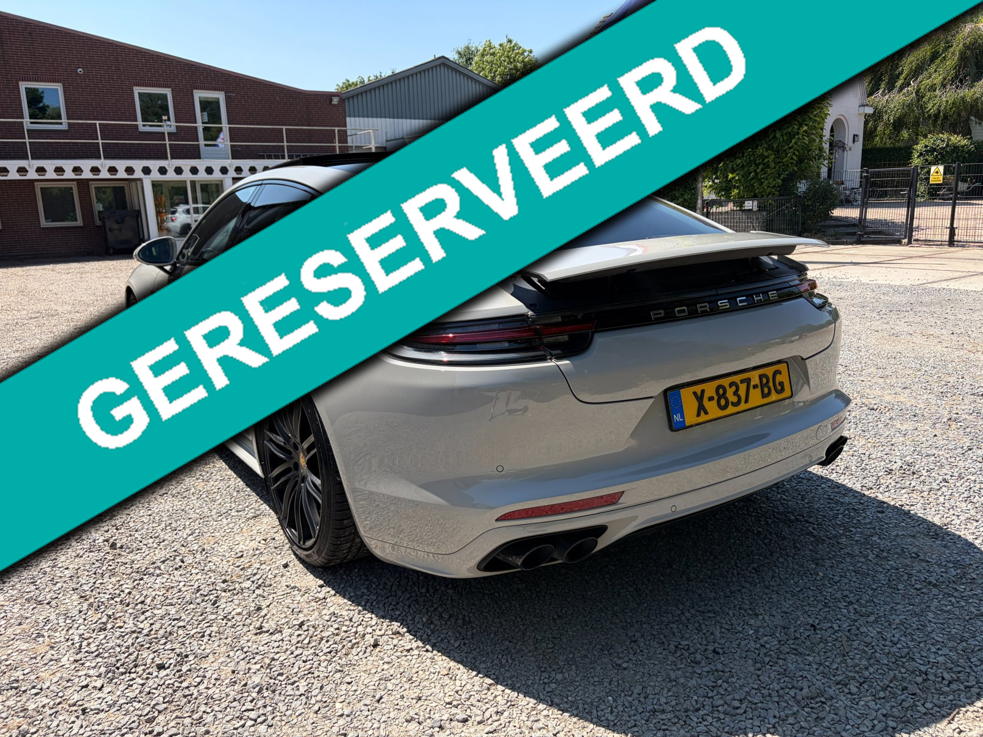 Foto van Porsche Panamera 4 E-hybrid