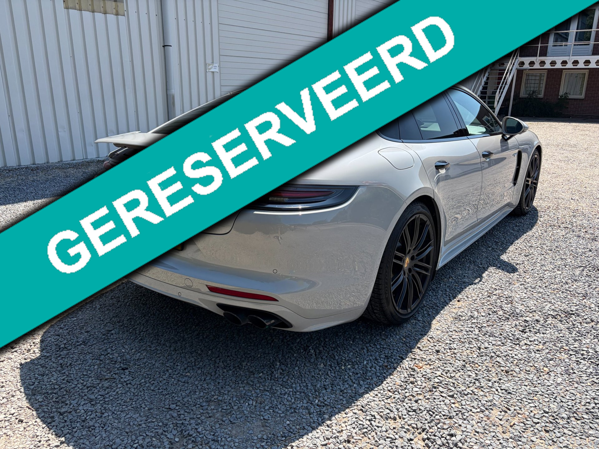 Foto van Porsche Panamera 4 E-hybrid