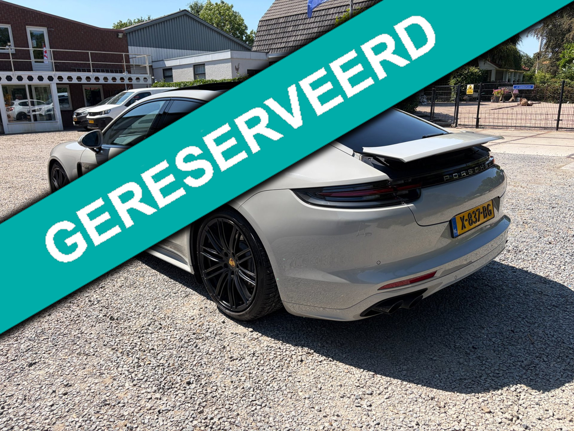 Foto van Porsche Panamera 4 E-hybrid