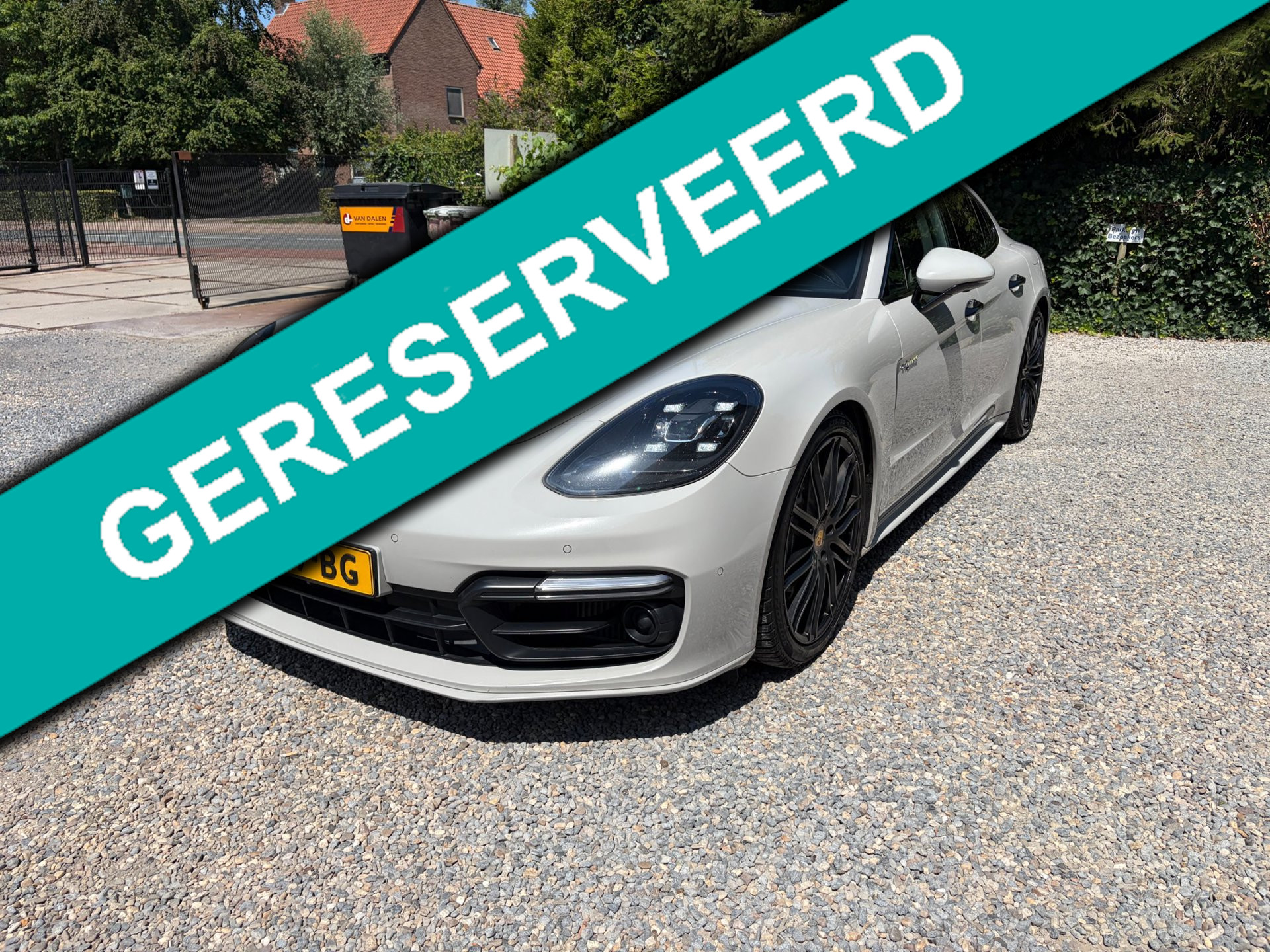Foto van Porsche Panamera 4 E-hybrid