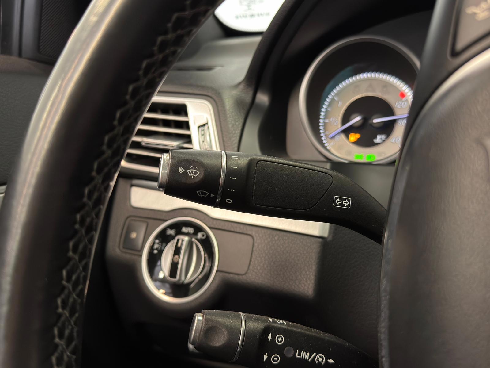 Foto van Mercedes-Benz E 200