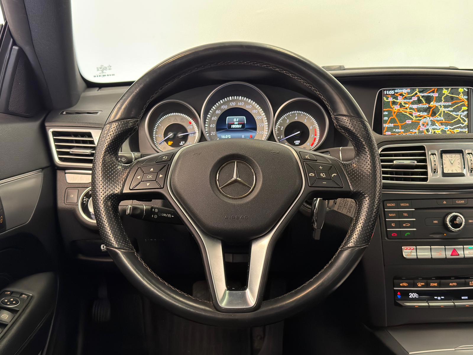 Foto van Mercedes-Benz E 200