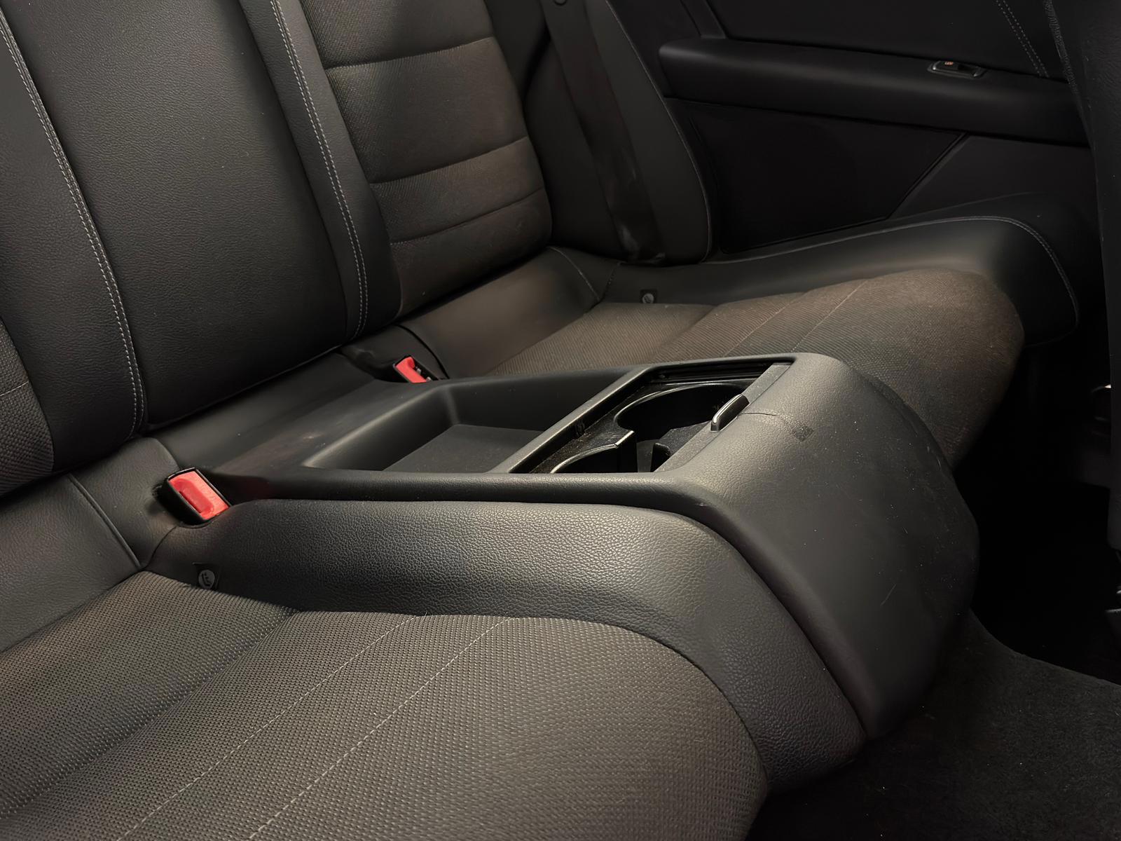 Foto van Mercedes-Benz E 200