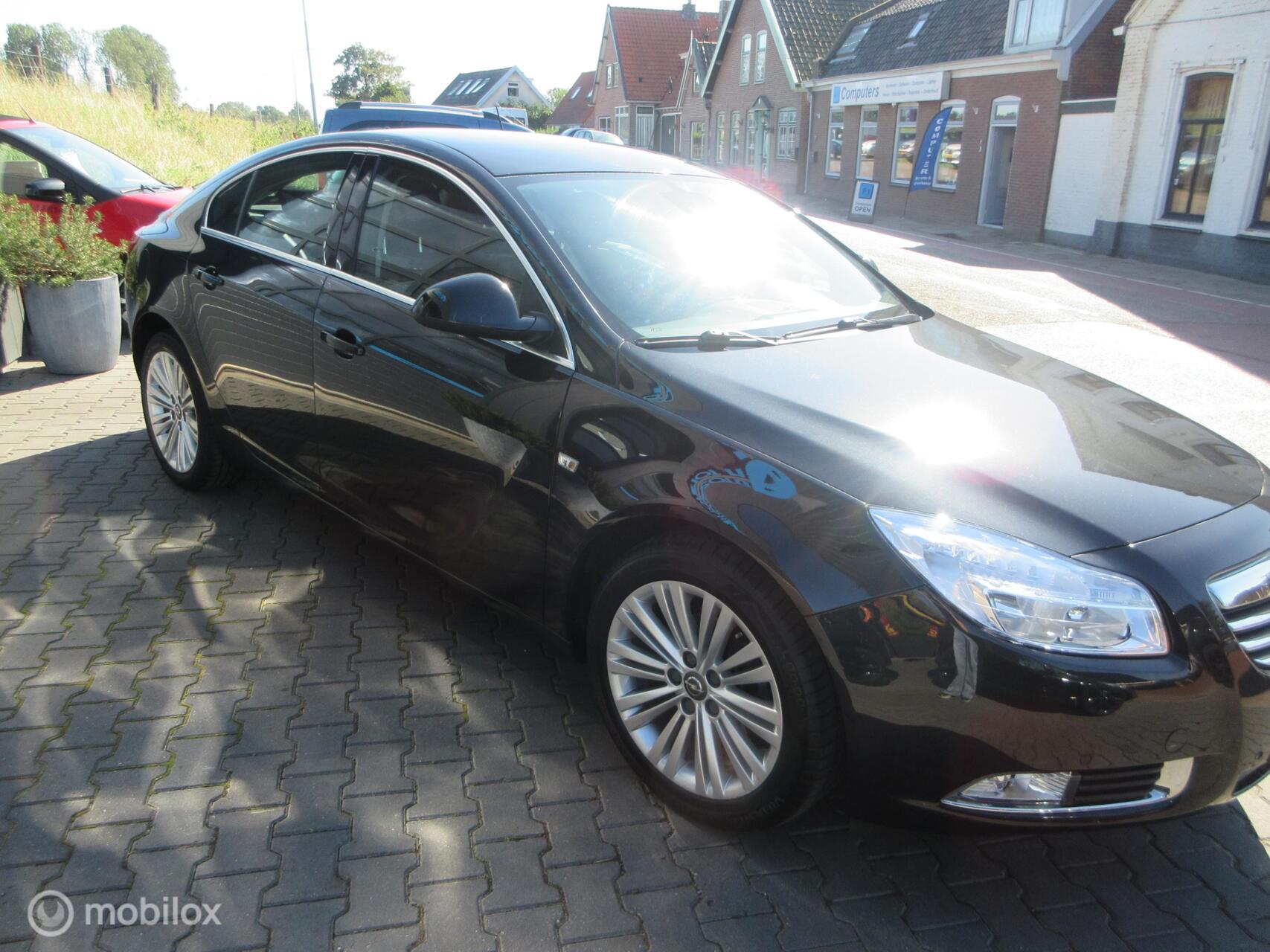 Foto van Opel Insignia Limousine HB