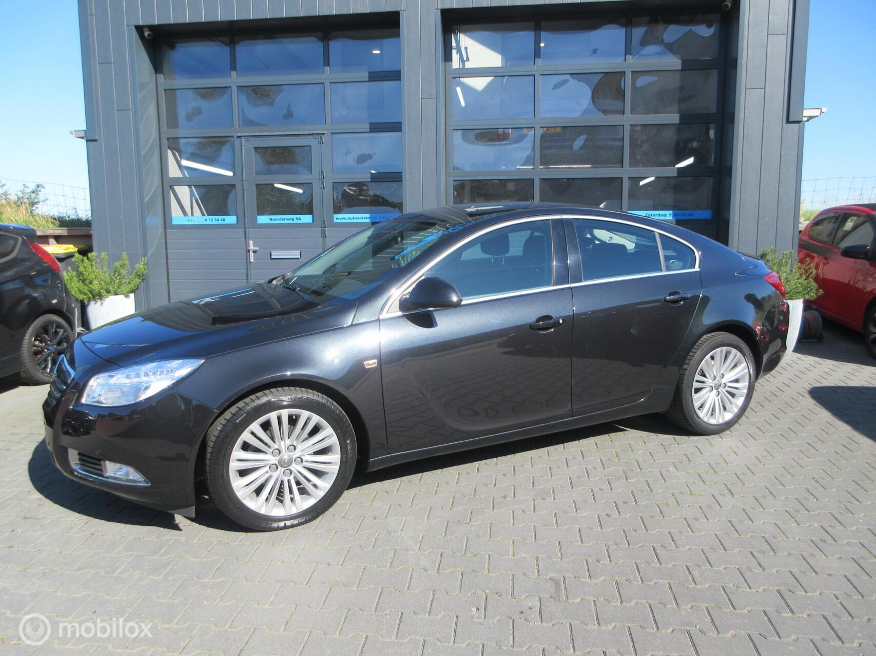 Opel Insignia Limousine HB 1.4 Turbo EcoFLEX Sport 95dkm! 1ste NL eig Luxe auto! 2012 - voorkant