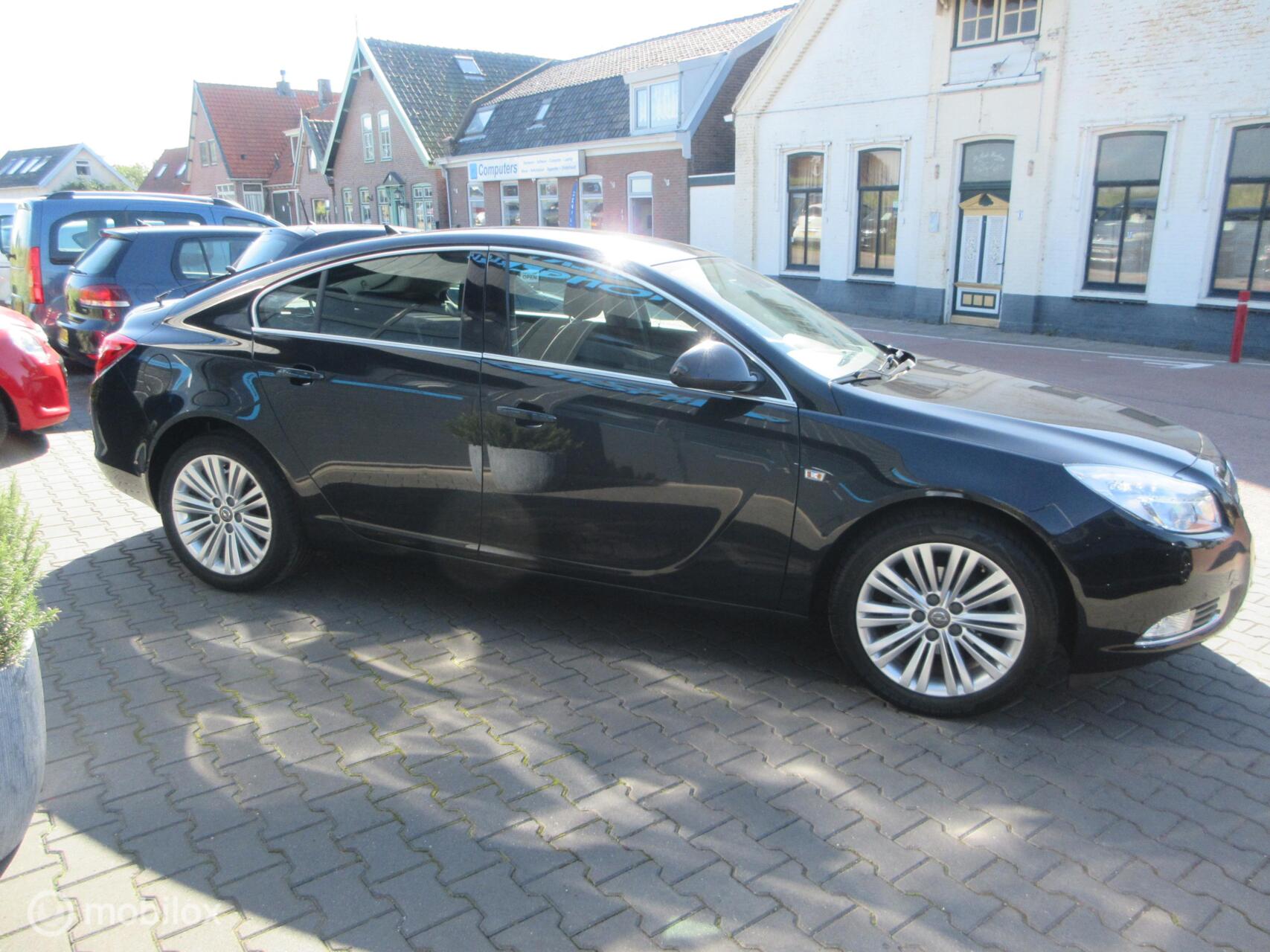 Foto van Opel Insignia Limousine HB