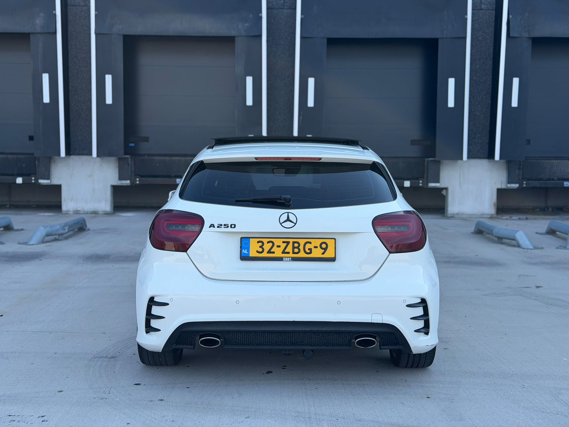 Foto van Mercedes-Benz A 250