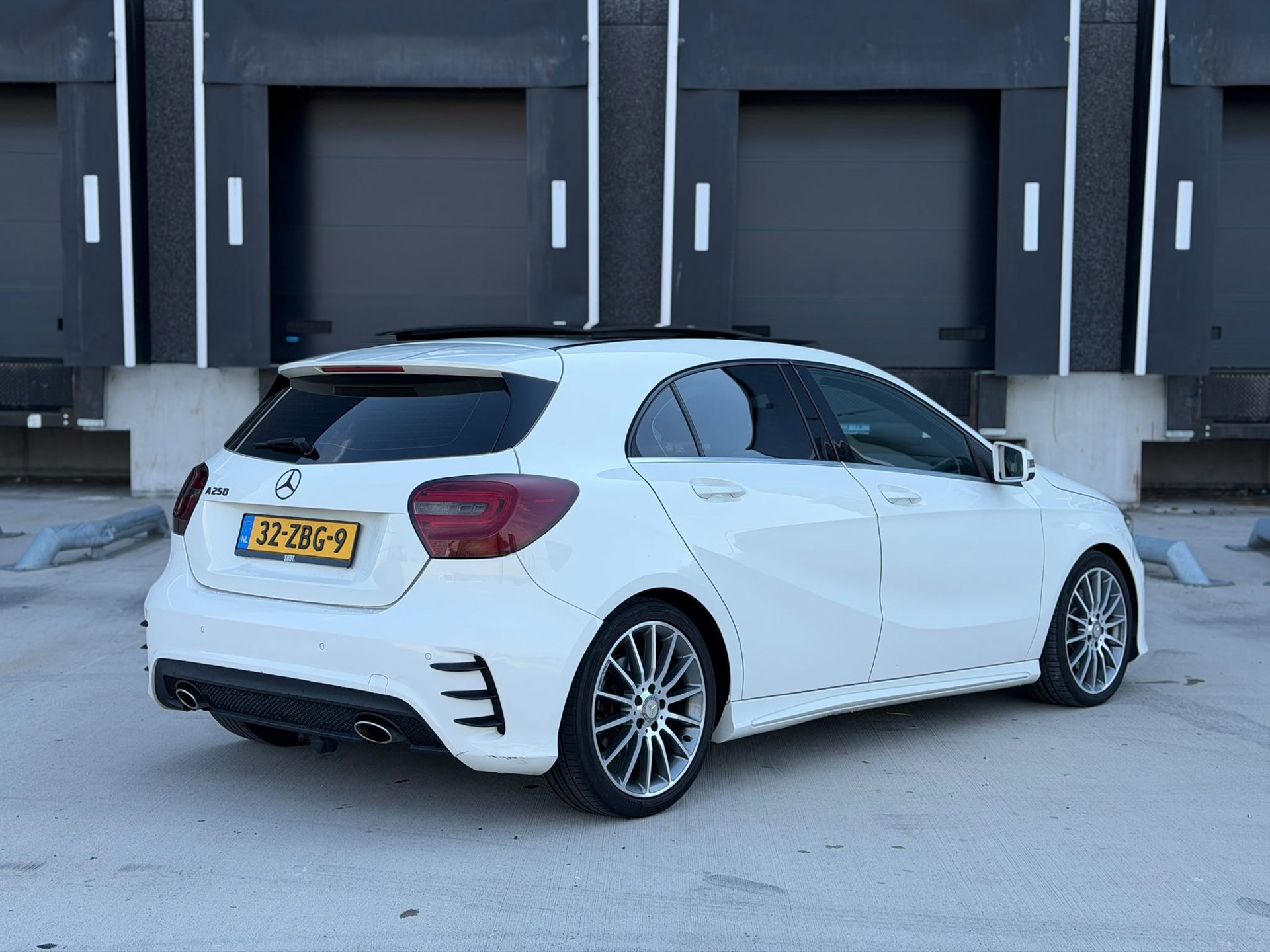 Foto van Mercedes-Benz A 250