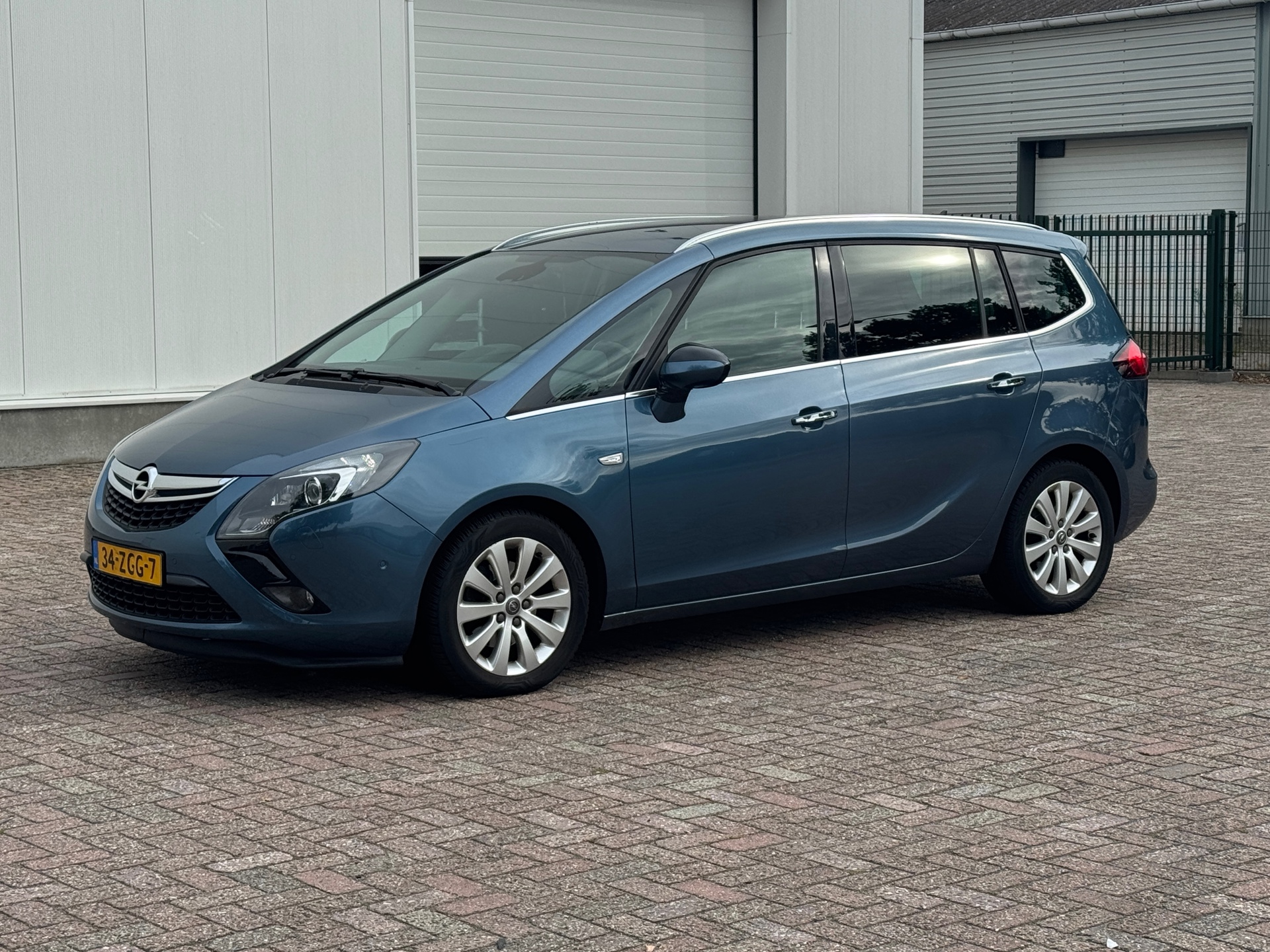 Opel Zafira Tourer 1.4 Cosmo 7-PERSOONS 2012 - voorkant