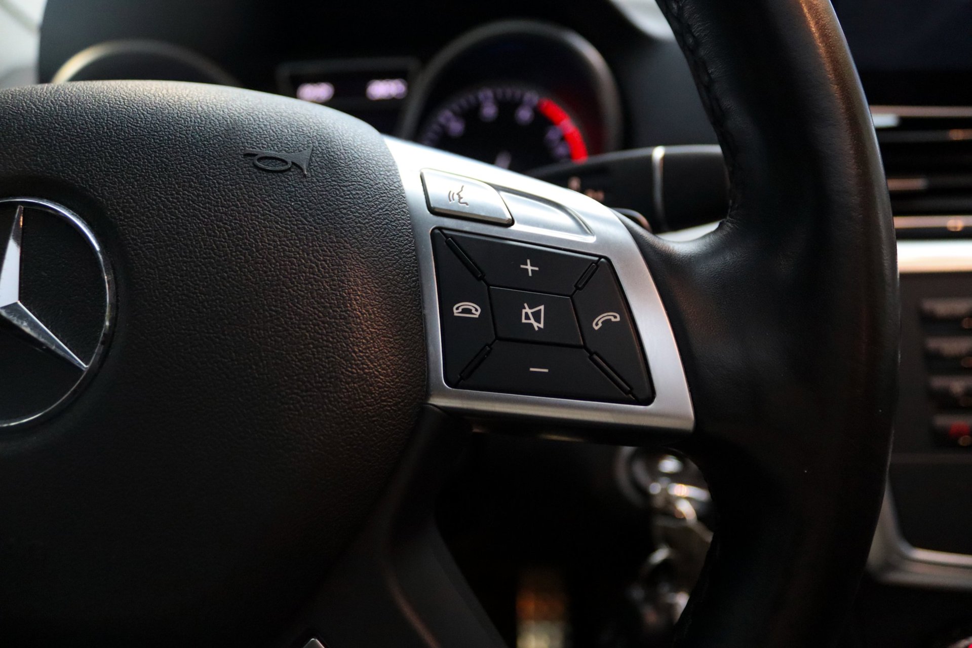 Foto van Mercedes-Benz ML 350 4Matic