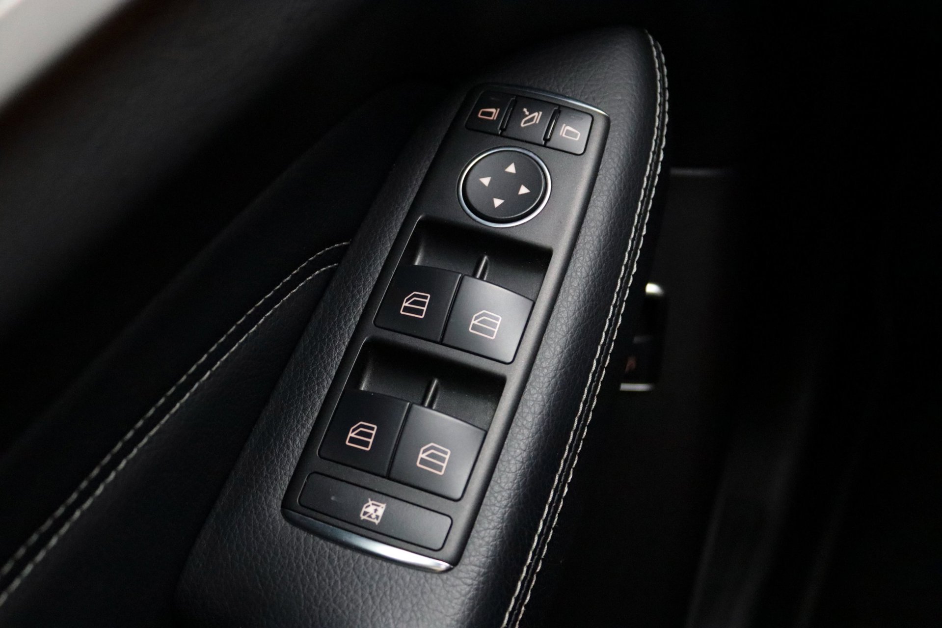 Foto van Mercedes-Benz ML 350 4Matic