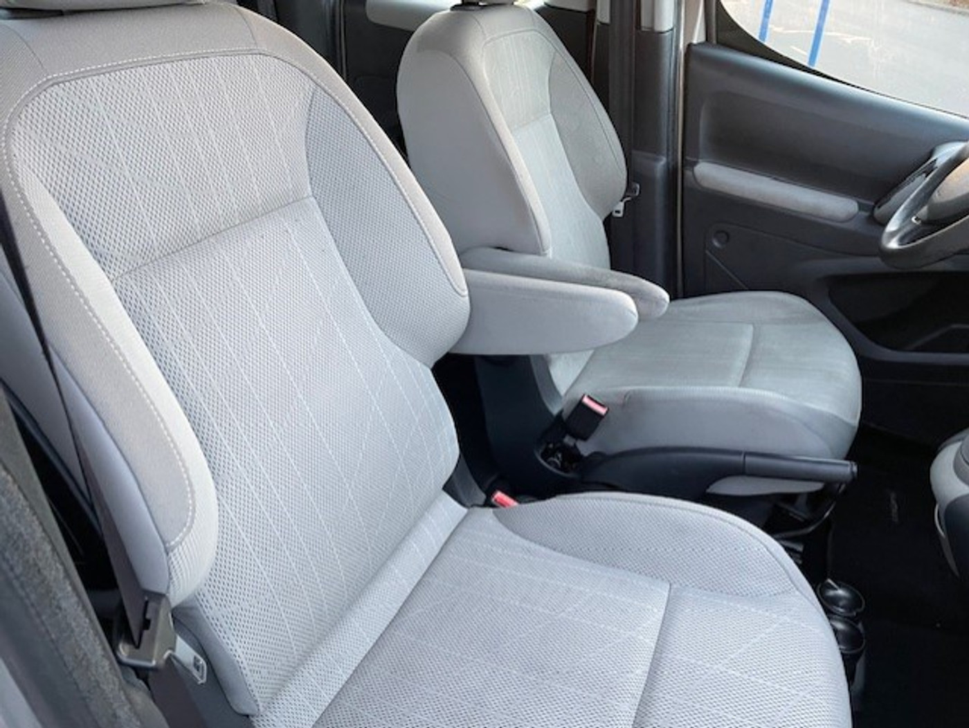 Foto van Peugeot Partner