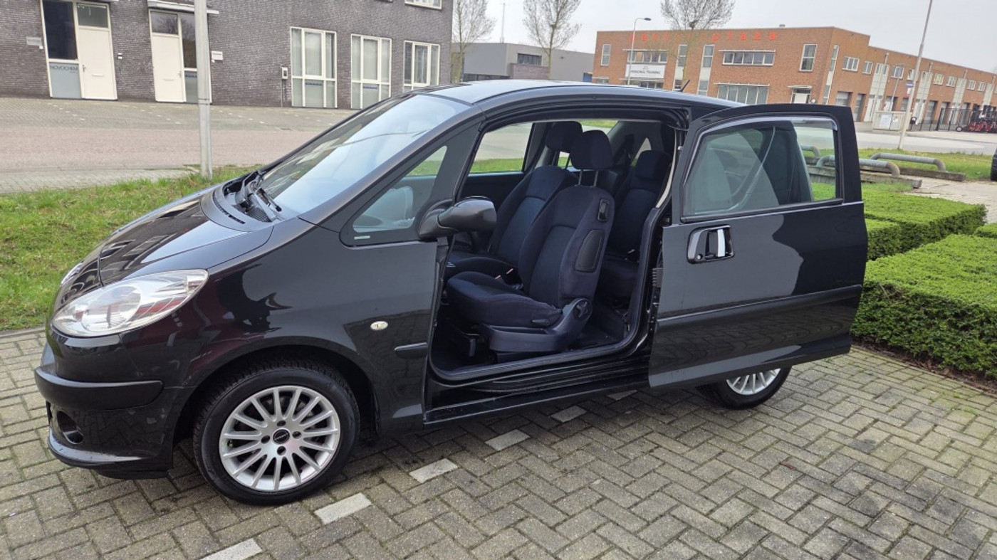 Foto van Peugeot 1007