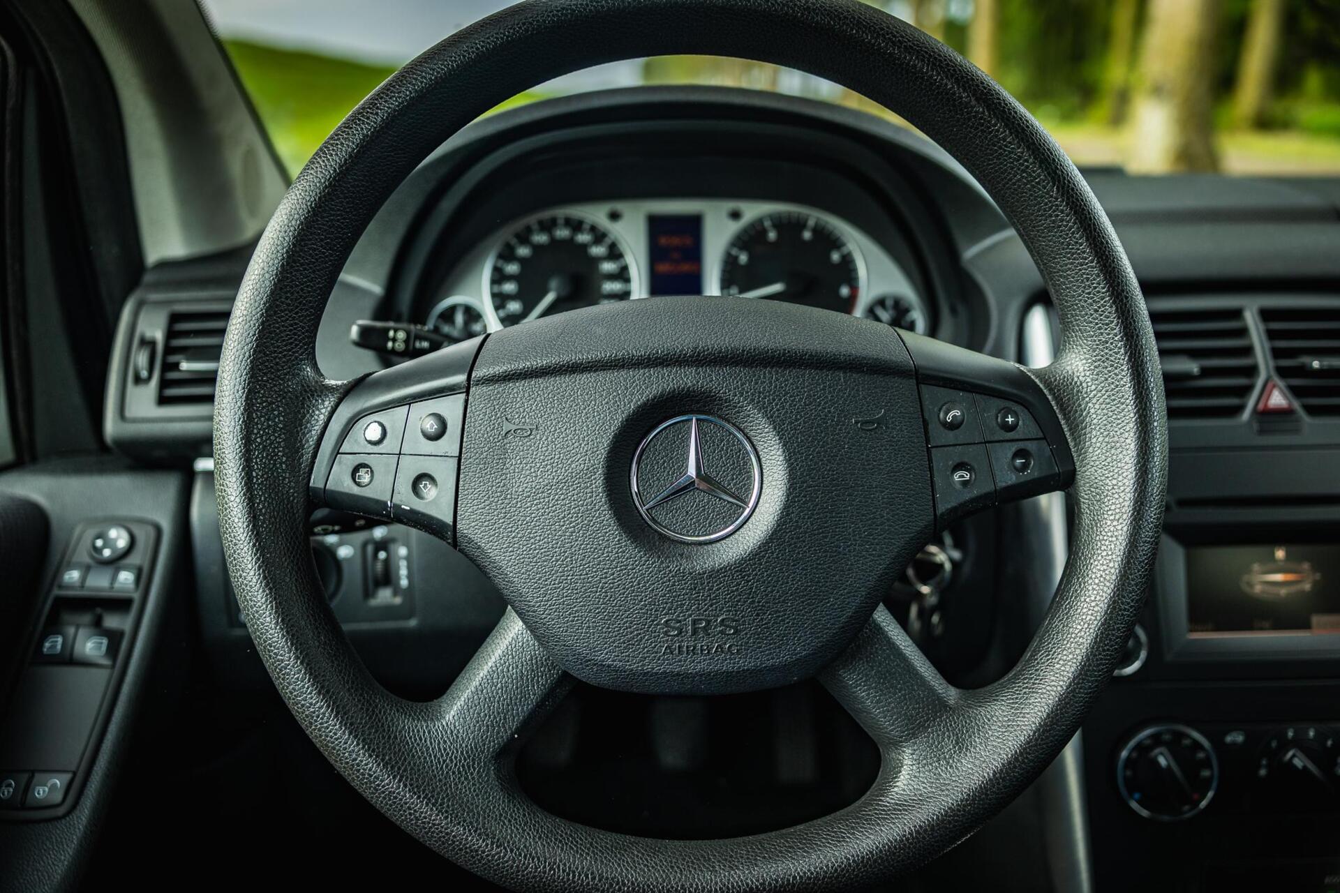 Foto van Mercedes-Benz B 150