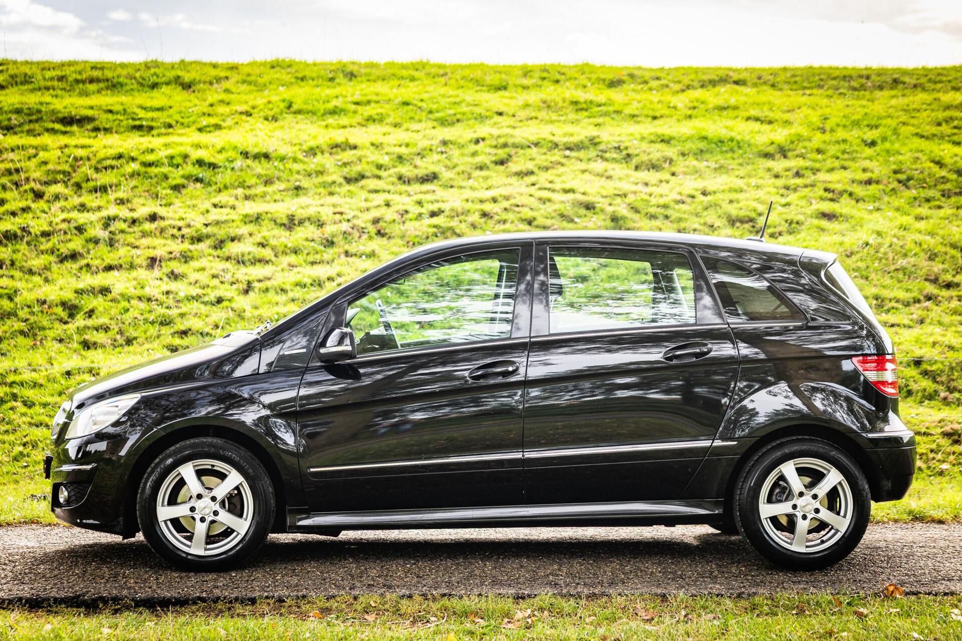 Foto van Mercedes-Benz B 150