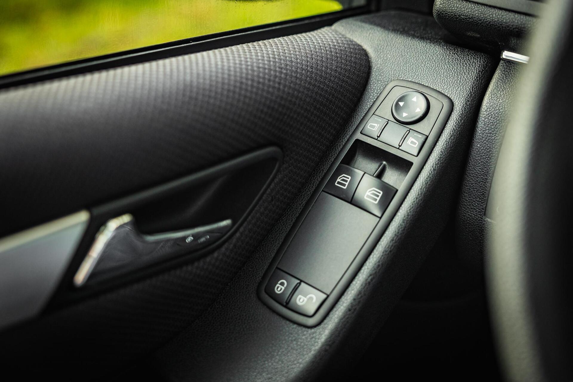 Foto van Mercedes-Benz B 150
