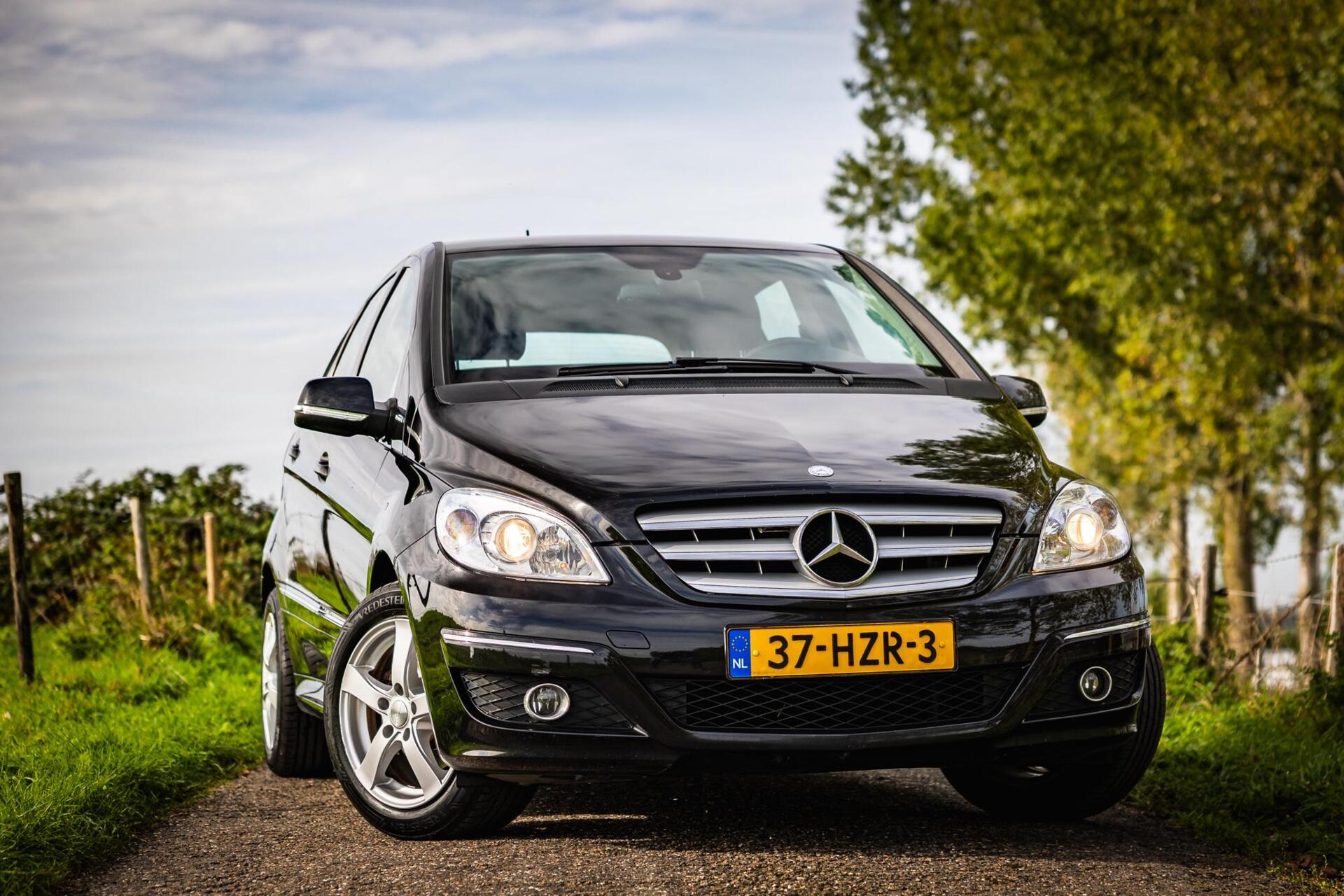 Foto van Mercedes-Benz B 150
