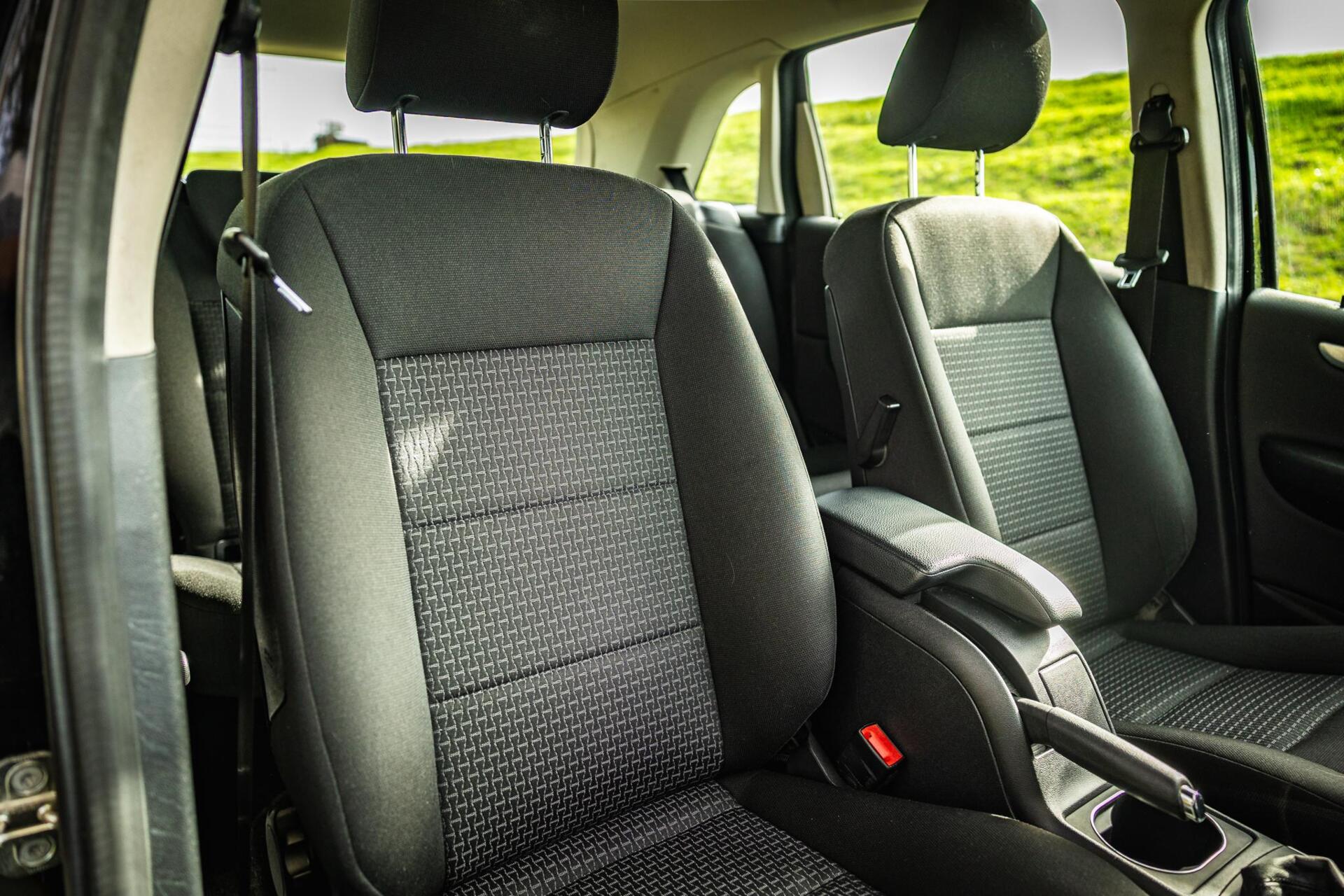 Foto van Mercedes-Benz B 150