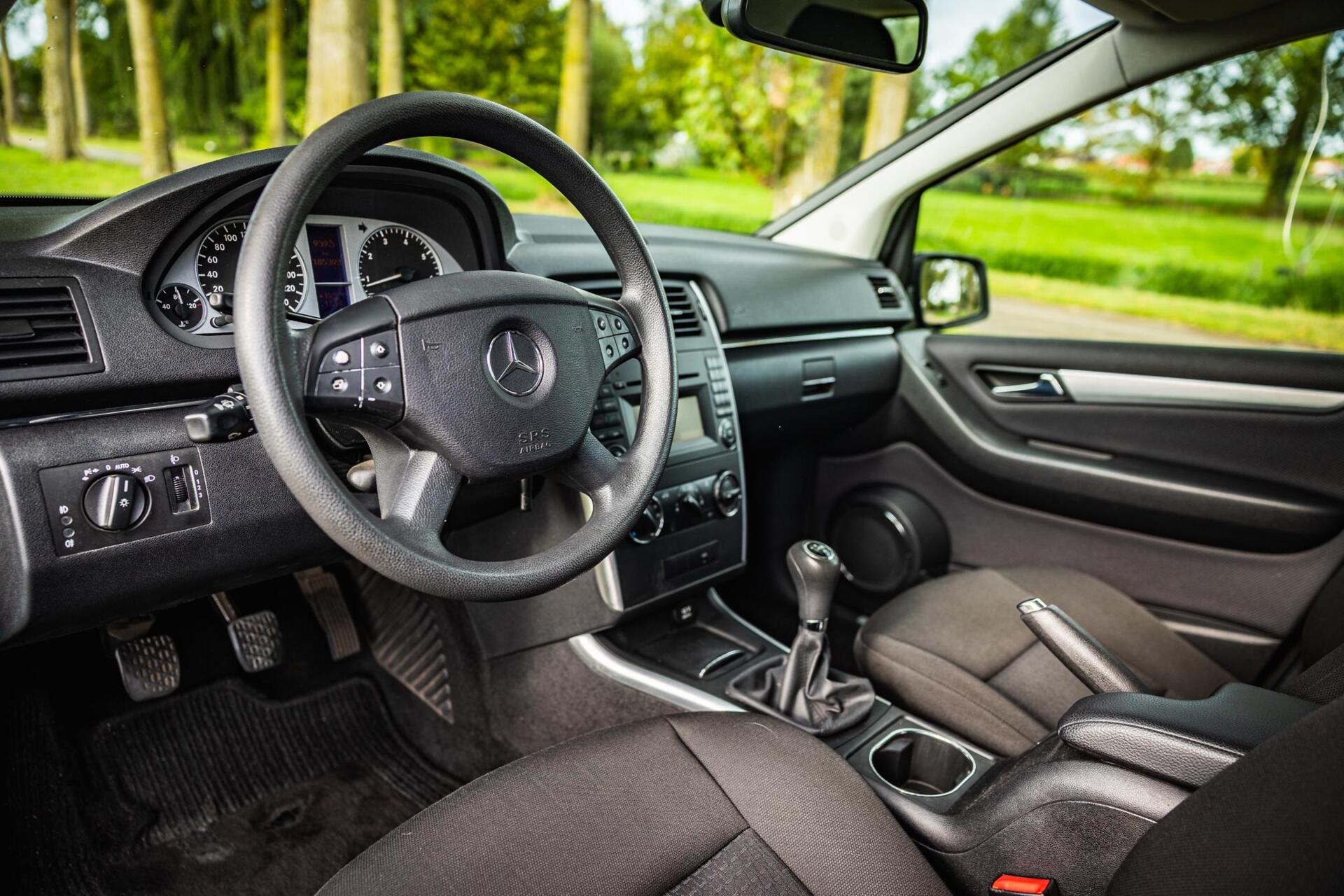 Foto van Mercedes-Benz B 150