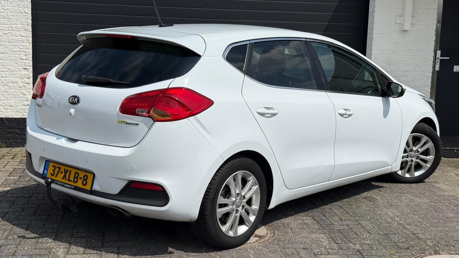 Foto van Kia Cee D