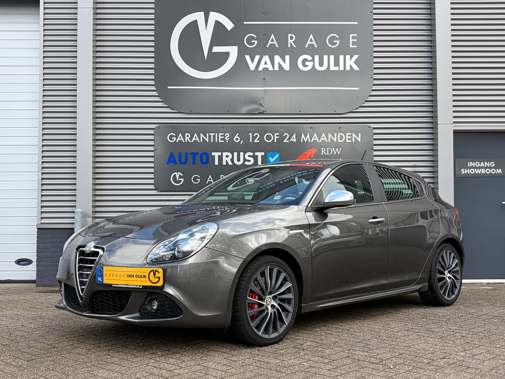 Alfa Romeo Alfa Giulietta 1.4 T Business Executive 170PK Navi,Clima,Cruise,Bluetooth,ElektrRamen+Spiegels,Radio/Cd-Speler,PDC,Lmv 2012 - voorkant