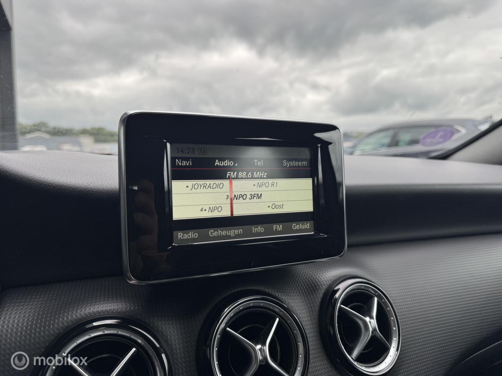 Foto van Mercedes-Benz A 180
