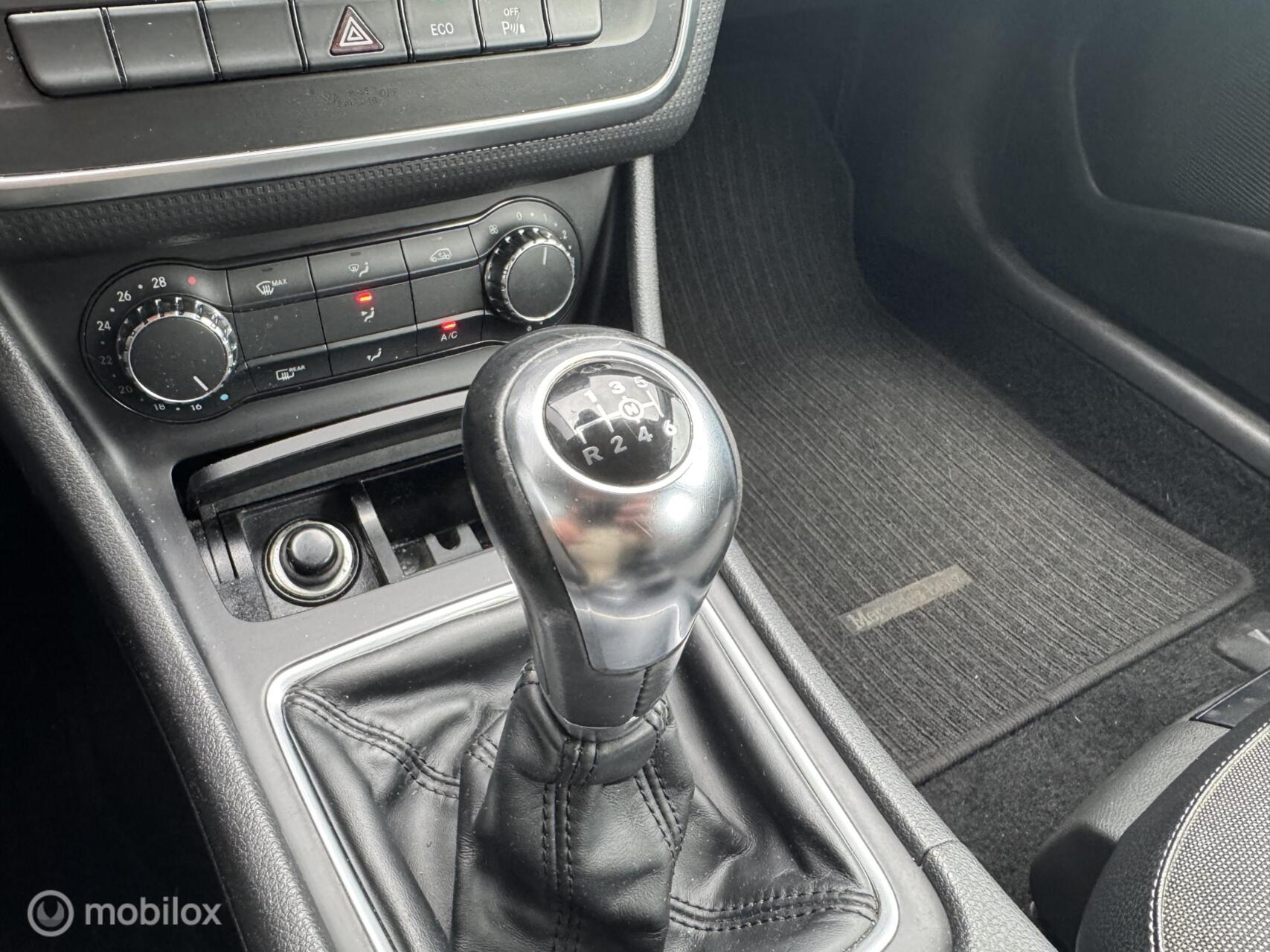 Foto van Mercedes-Benz A 180
