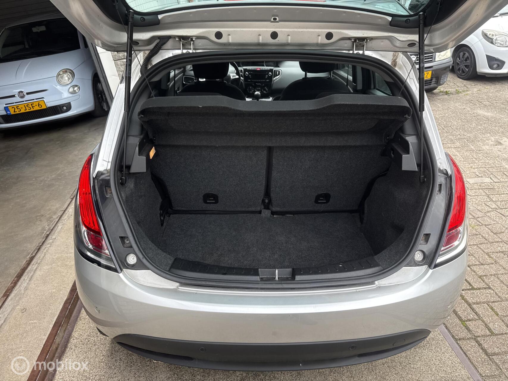 Foto van Lancia Ypsilon
