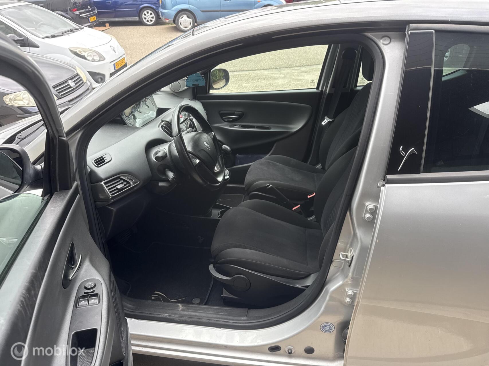 Foto van Lancia Ypsilon