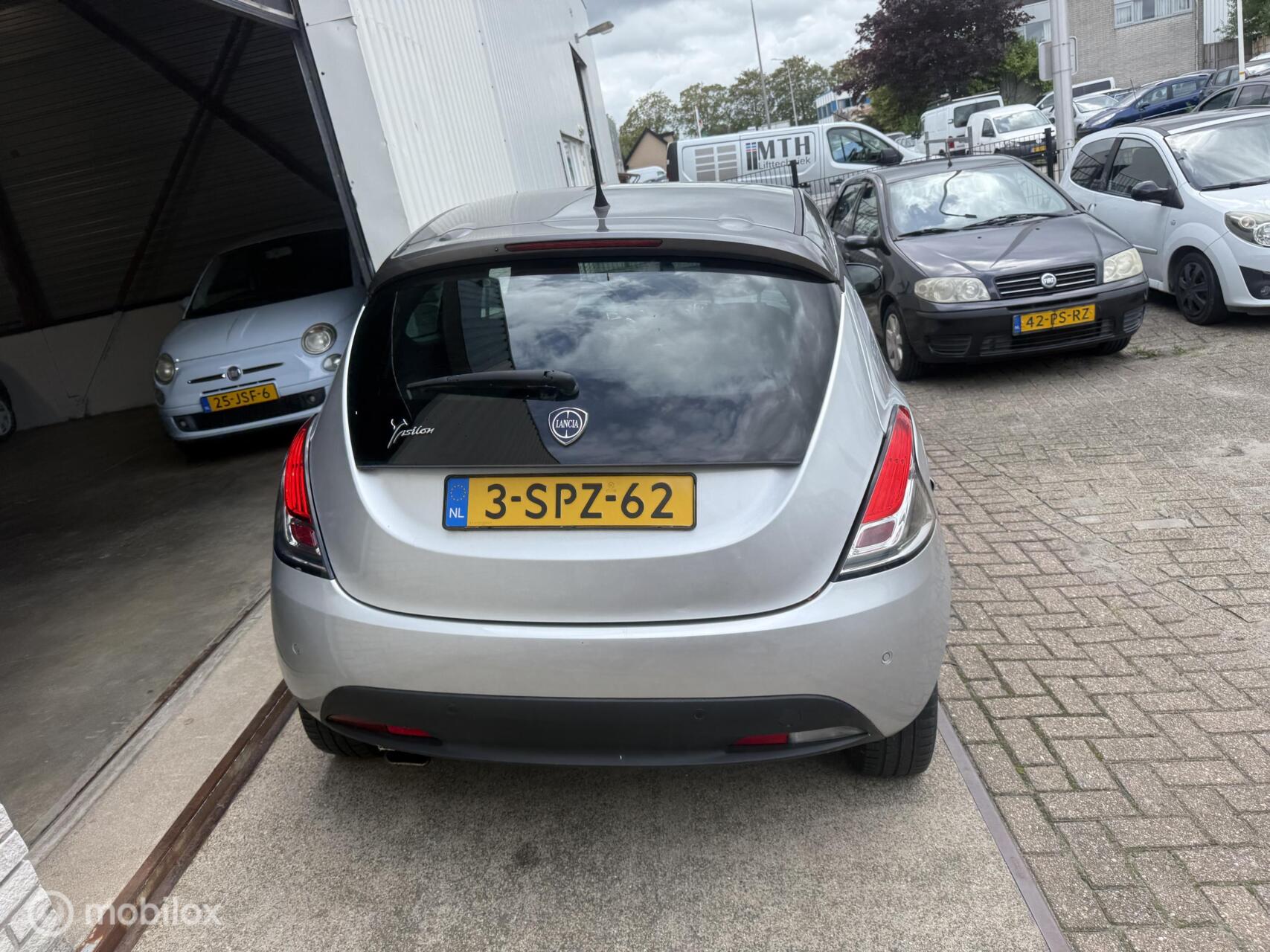 Foto van Lancia Ypsilon