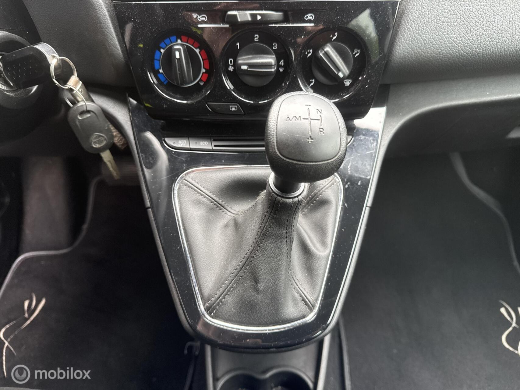 Foto van Lancia Ypsilon