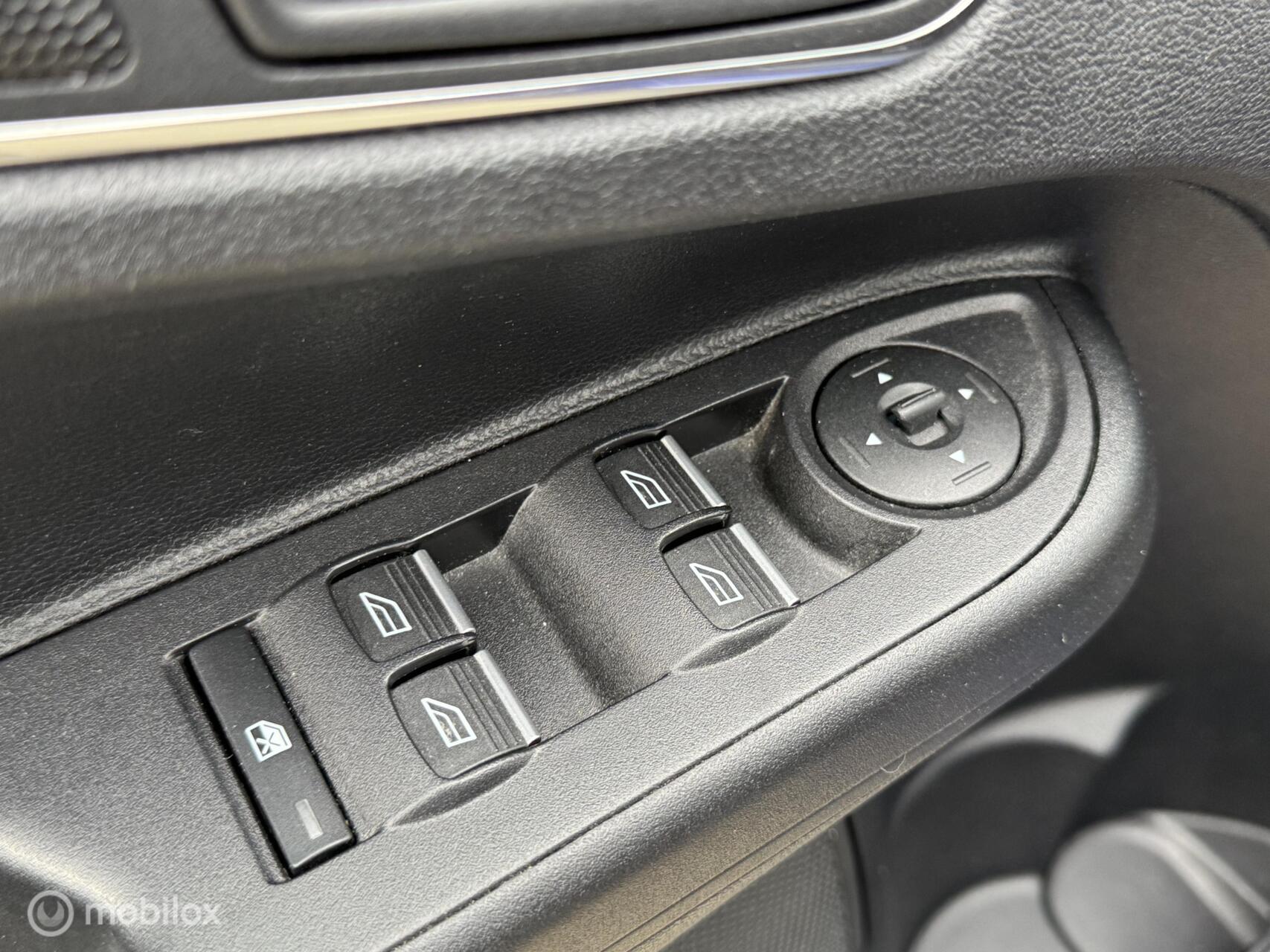 Foto van Ford B-max