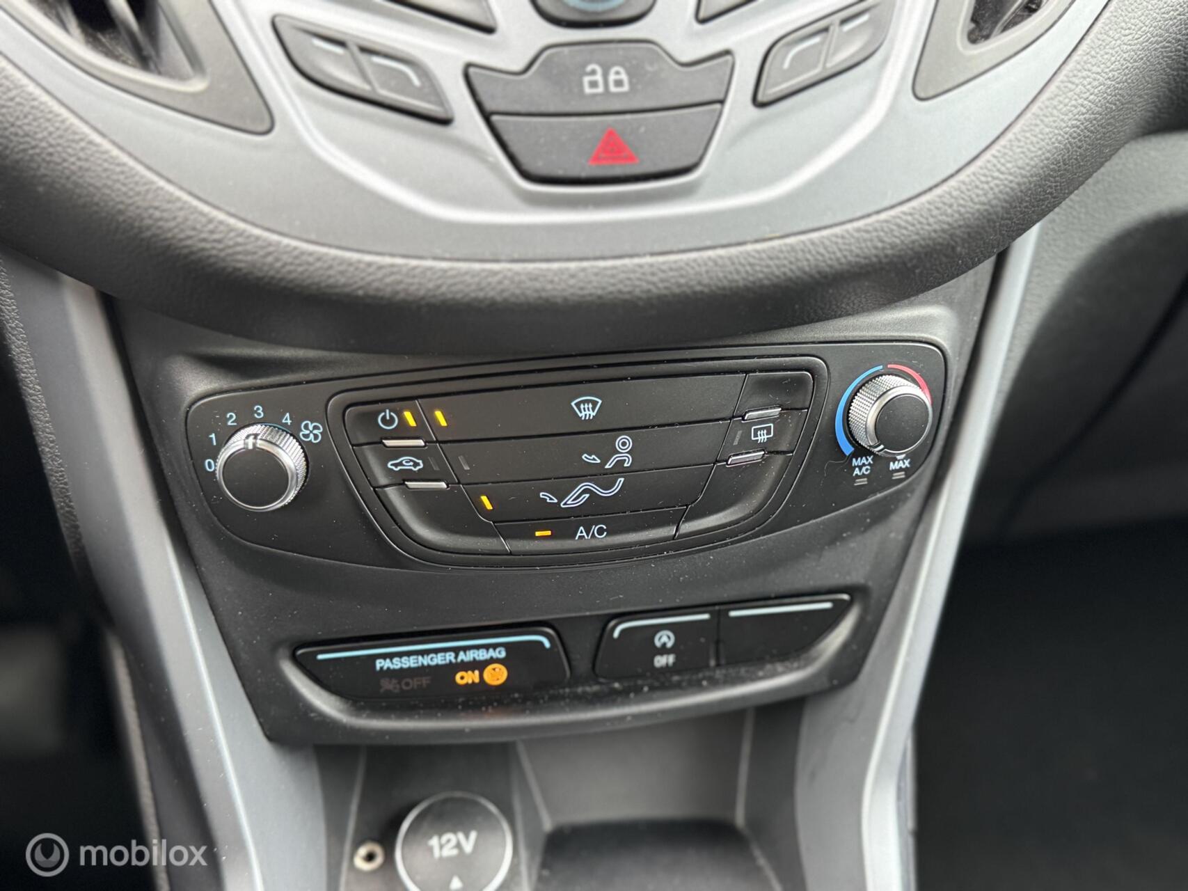 Foto van Ford B-max