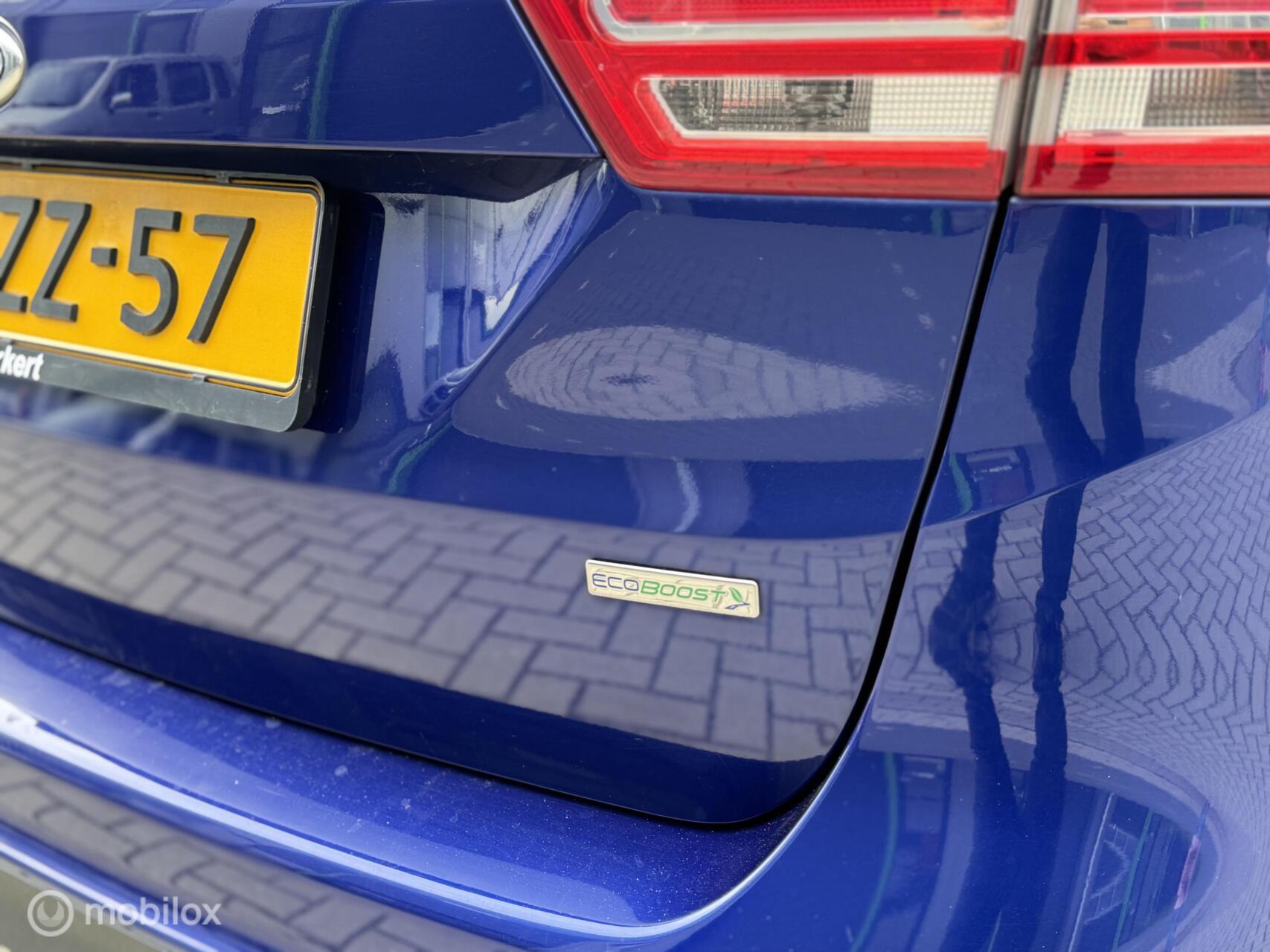 Foto van Ford B-max