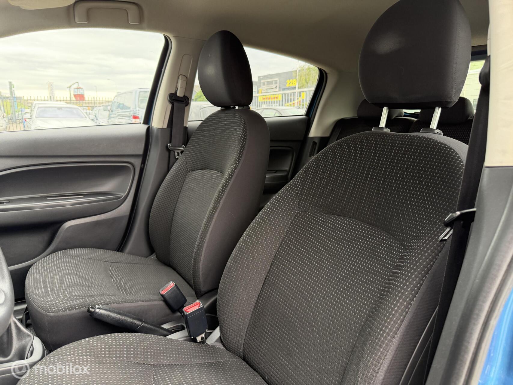 Foto van Mitsubishi Mitsubishi Space Star